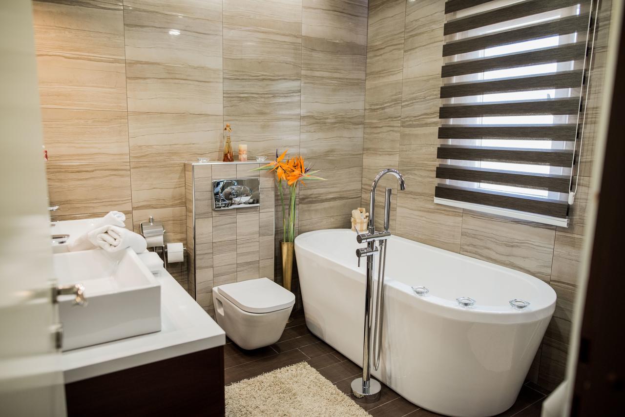 Lct Blue Lions Apartments โปดสตรานา ภายนอก รูปภาพ