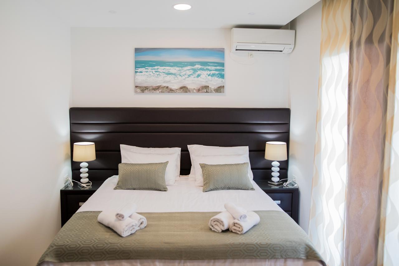 Lct Blue Lions Apartments โปดสตรานา ภายนอก รูปภาพ