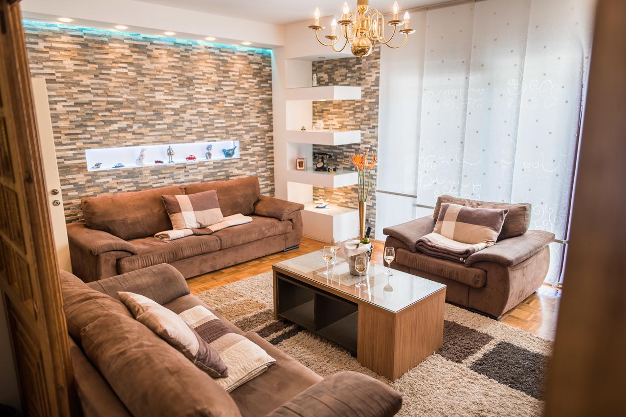 Lct Blue Lions Apartments โปดสตรานา ภายนอก รูปภาพ