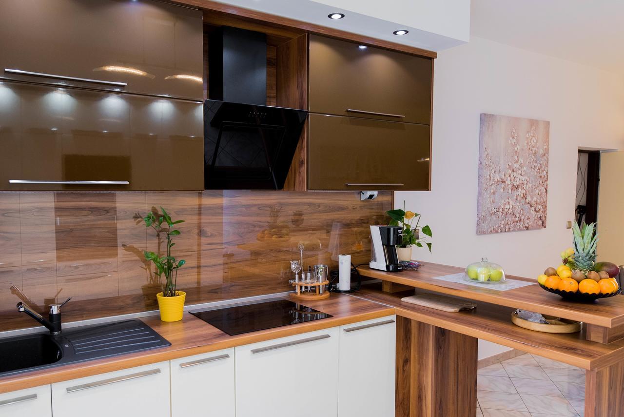 Lct Blue Lions Apartments โปดสตรานา ภายนอก รูปภาพ