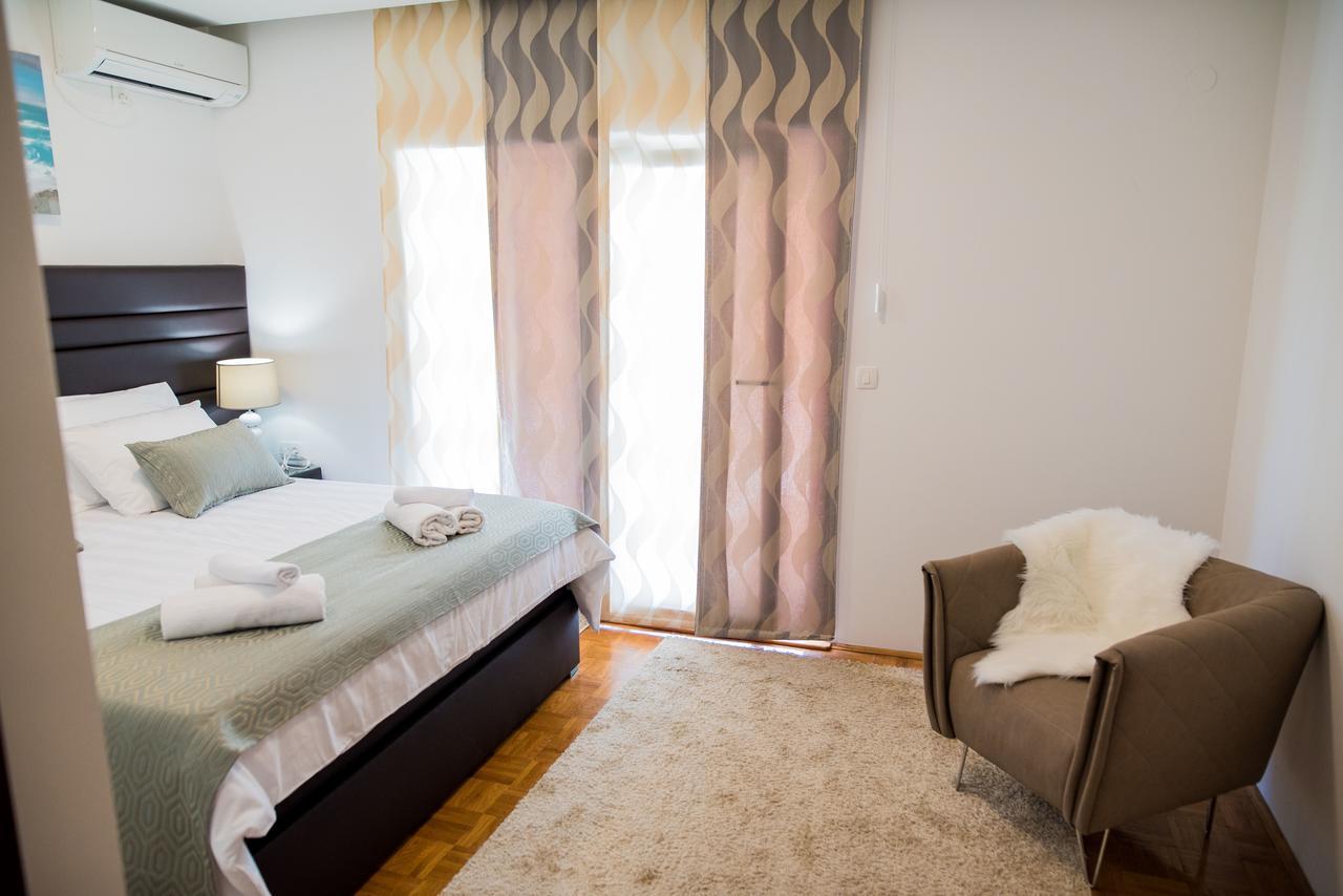 Lct Blue Lions Apartments โปดสตรานา ภายนอก รูปภาพ