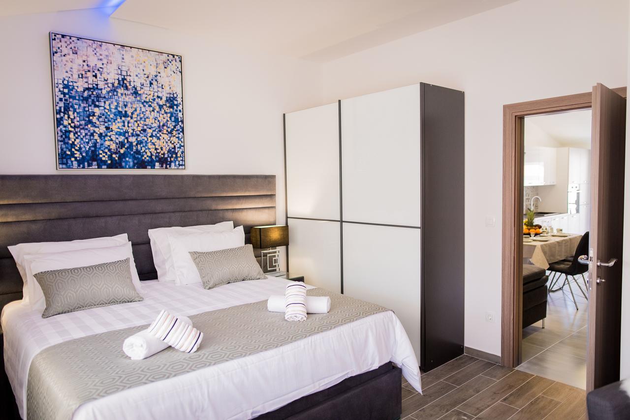 Lct Blue Lions Apartments โปดสตรานา ภายนอก รูปภาพ