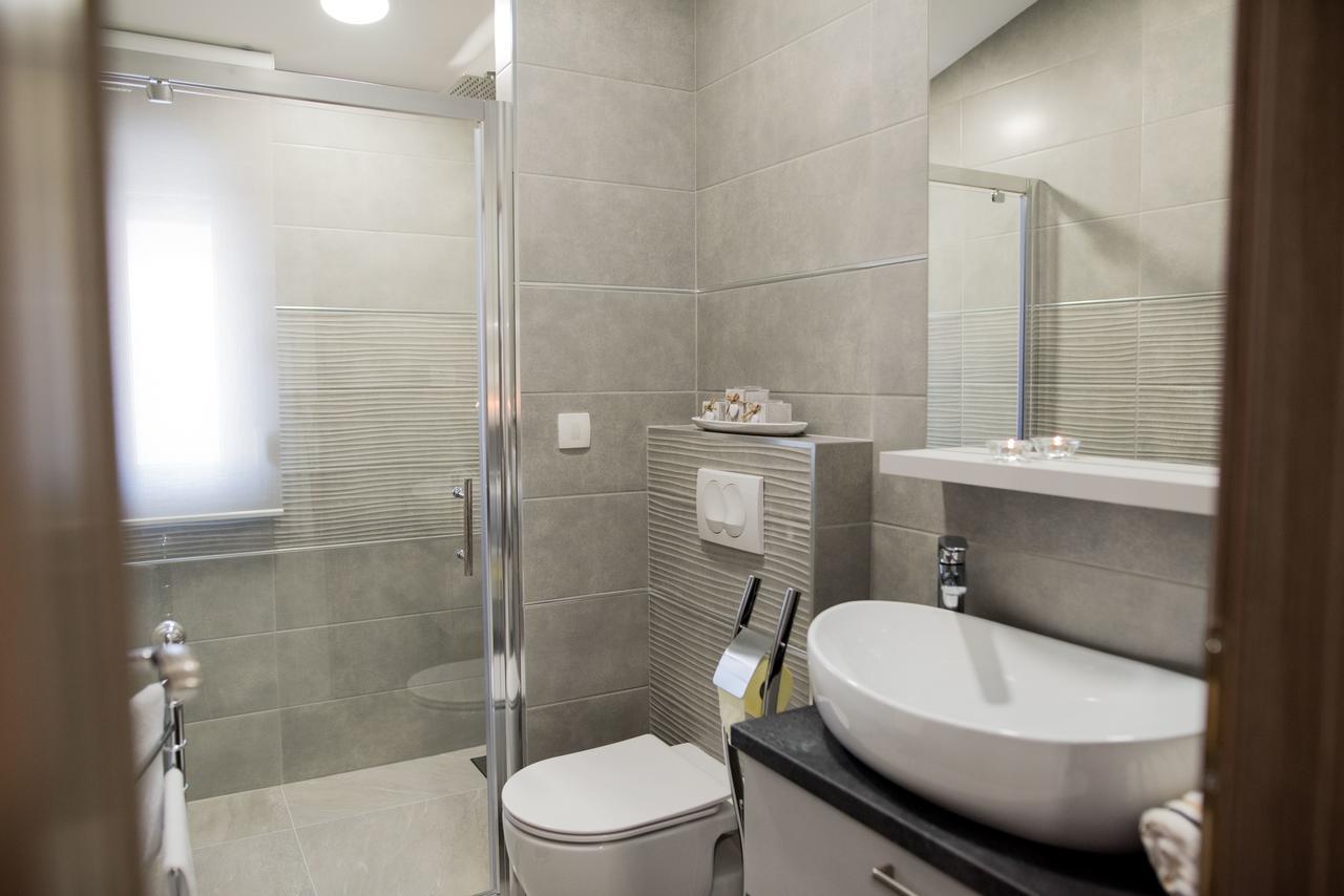 Lct Blue Lions Apartments โปดสตรานา ภายนอก รูปภาพ