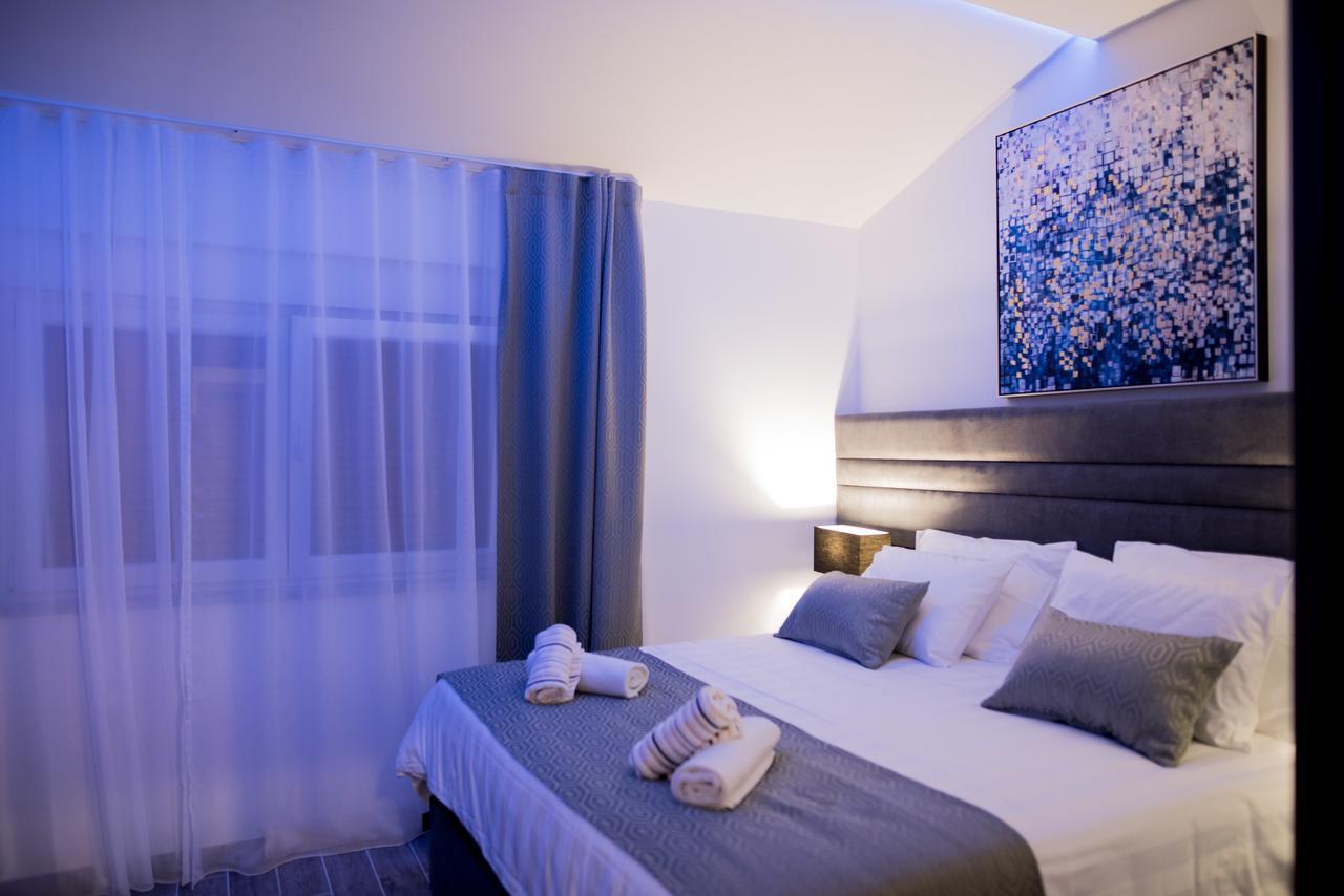 Lct Blue Lions Apartments โปดสตรานา ภายนอก รูปภาพ