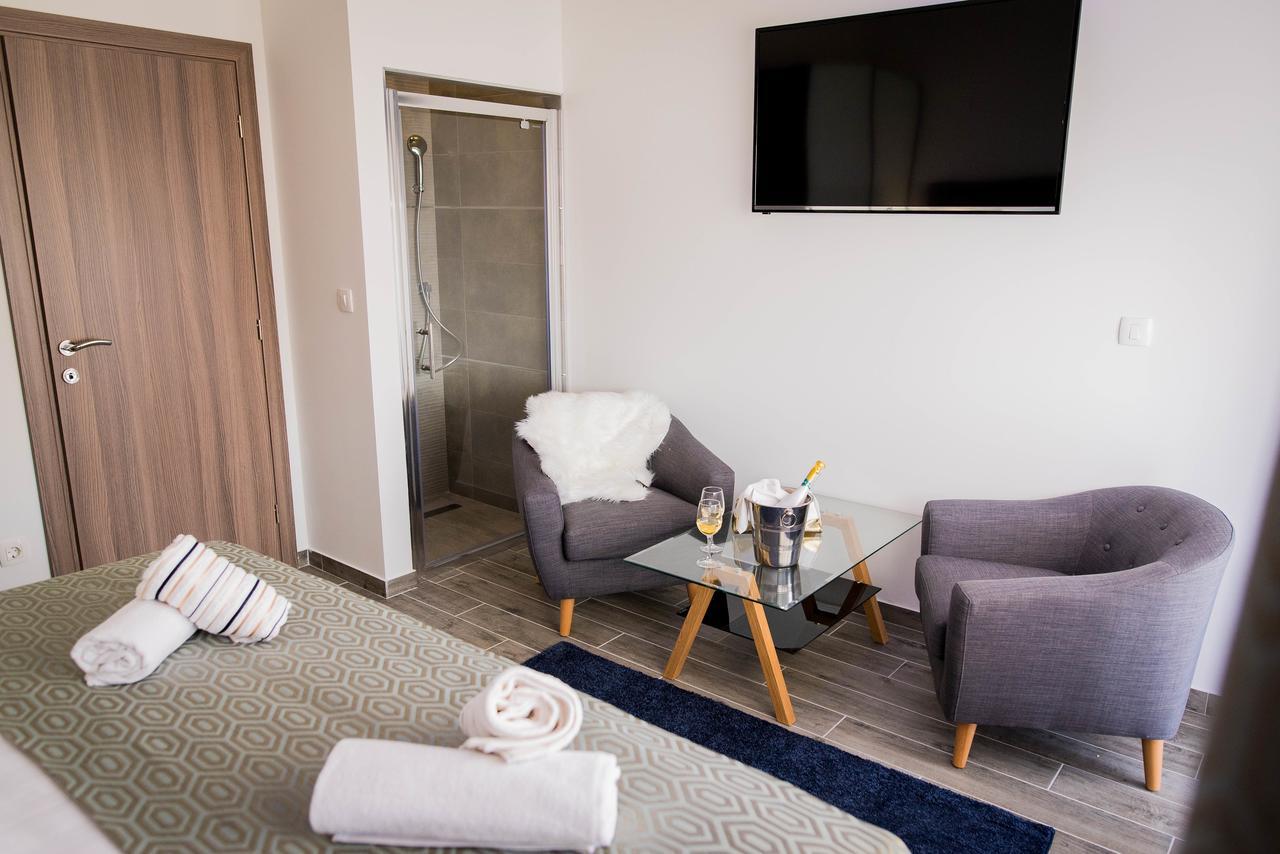Lct Blue Lions Apartments โปดสตรานา ภายนอก รูปภาพ