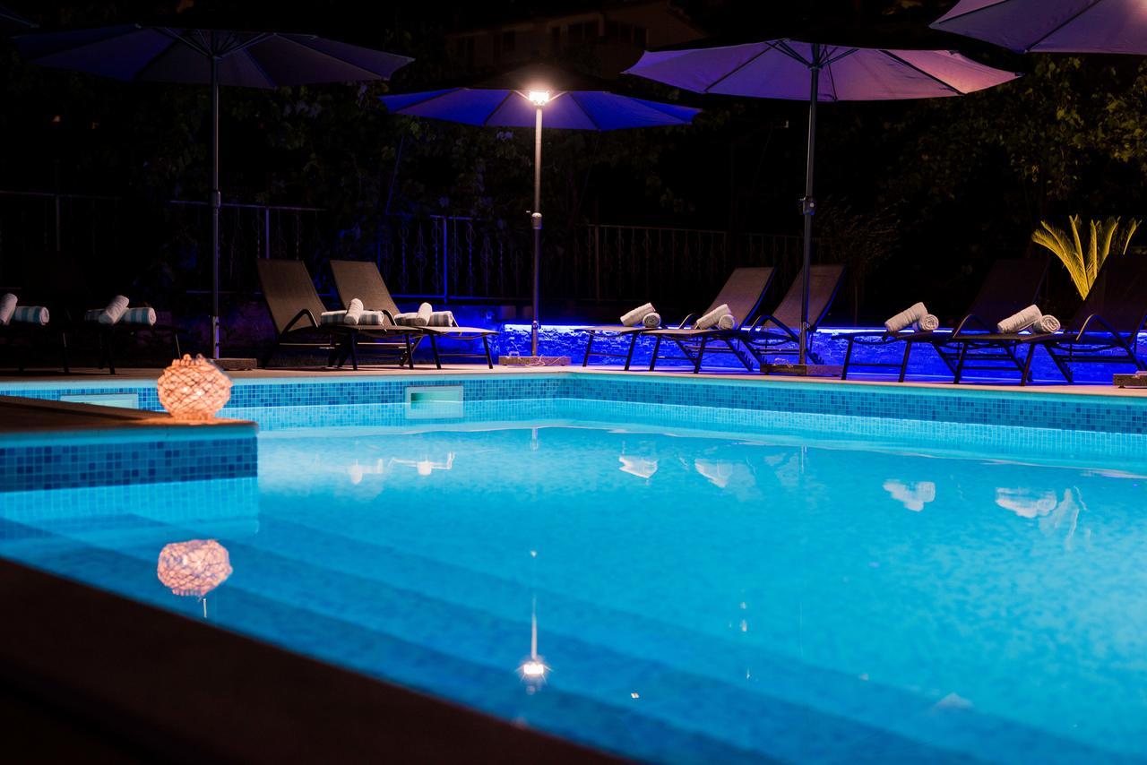 Lct Blue Lions Apartments โปดสตรานา ภายนอก รูปภาพ